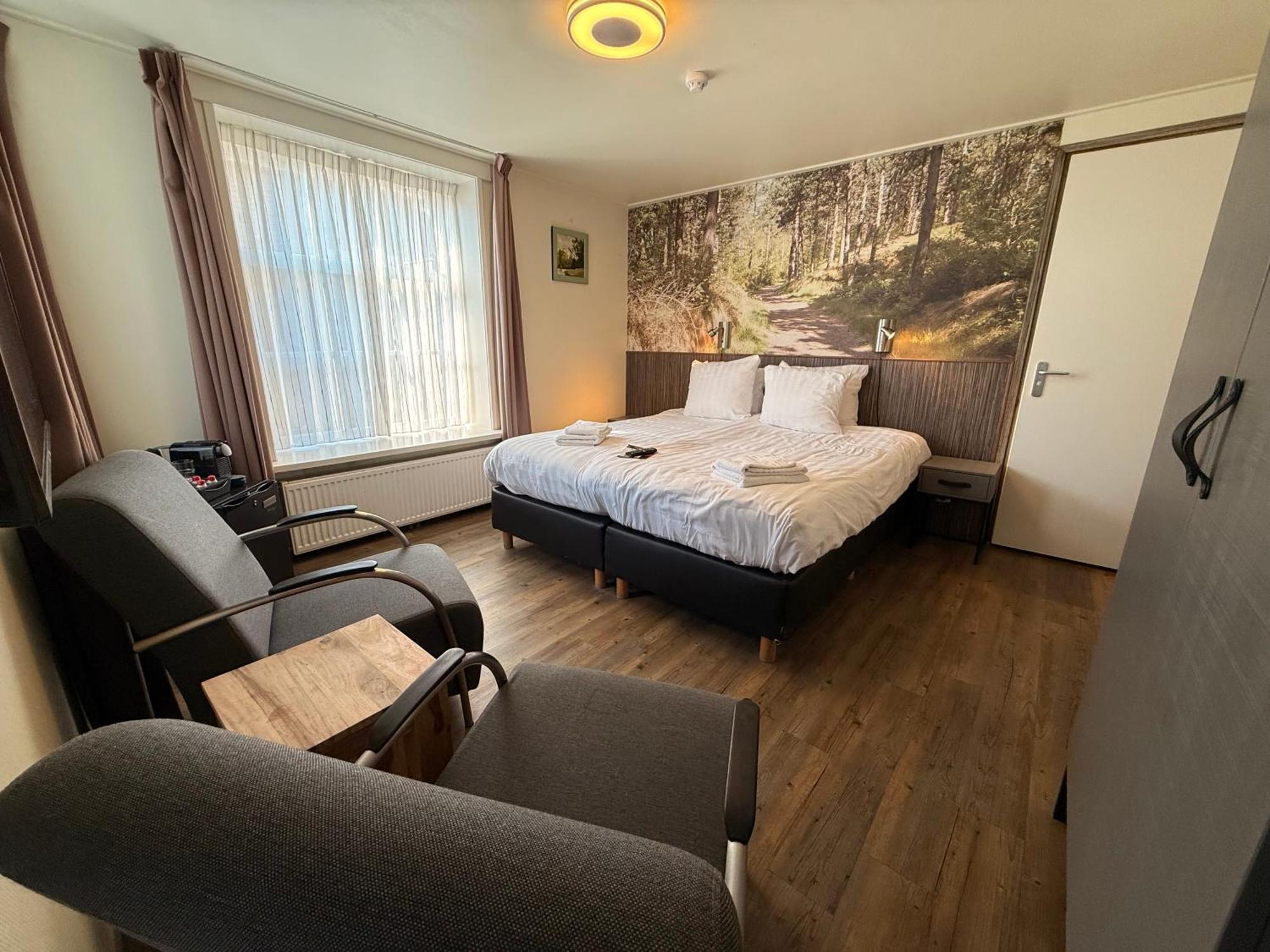 Hotel Bij Hen Op Ameland Hollum  Zewnętrze zdjęcie