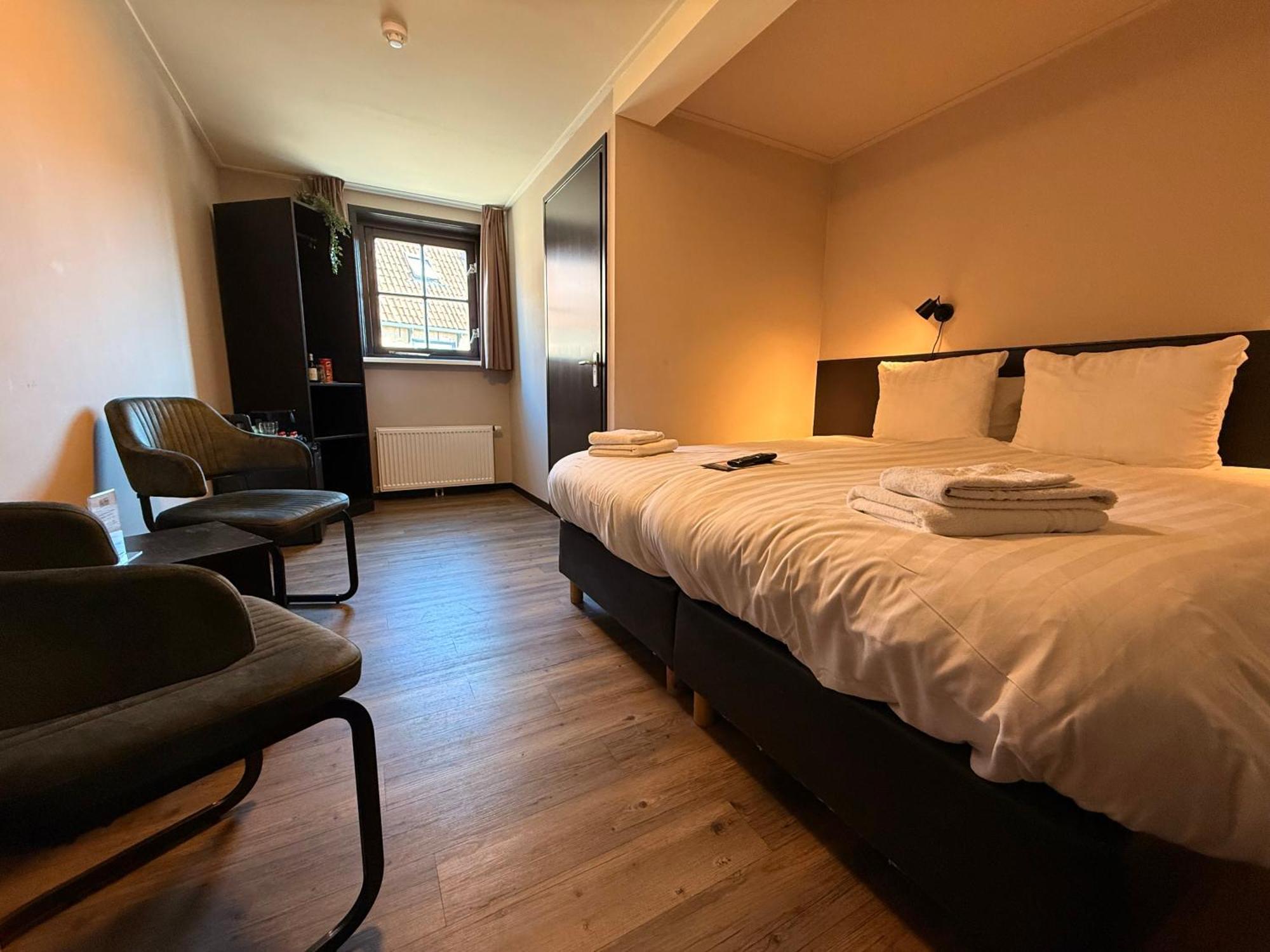 Hotel Bij Hen Op Ameland Hollum  Zewnętrze zdjęcie